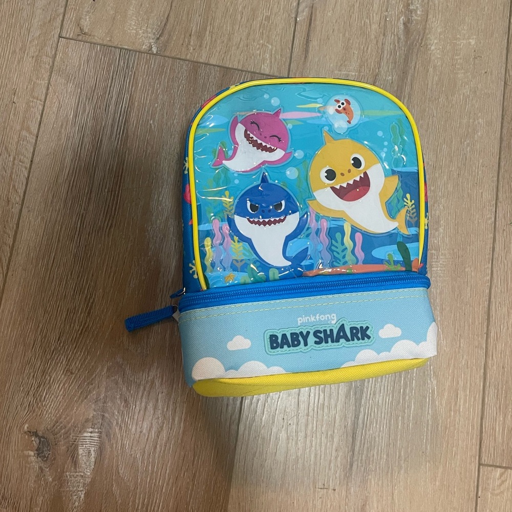 Baby shark lunchbox